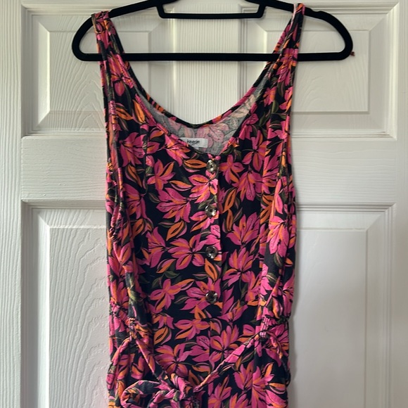 Jumpsuit - Picture 3 of 6